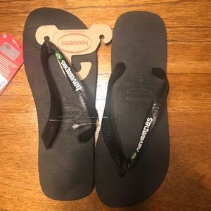 NWT Black Havaianas